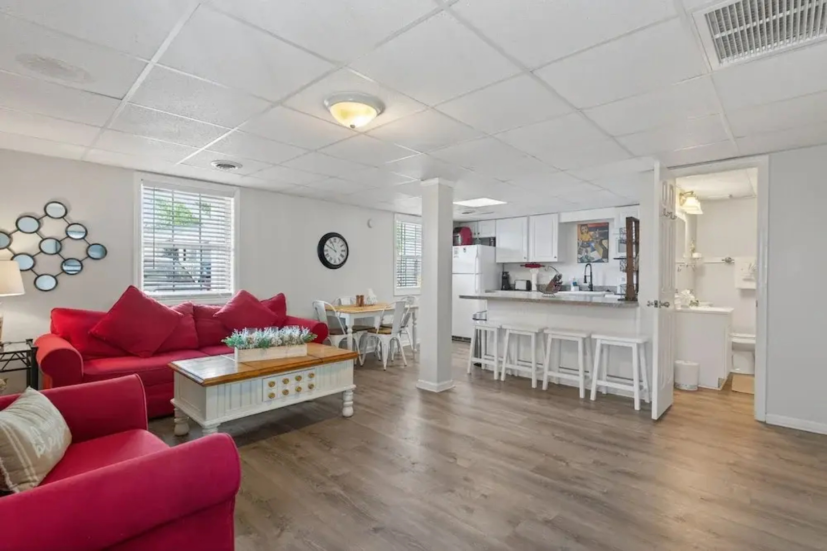 Coastal Retreat Steps From Private Beach 2 Bedroom Apts
