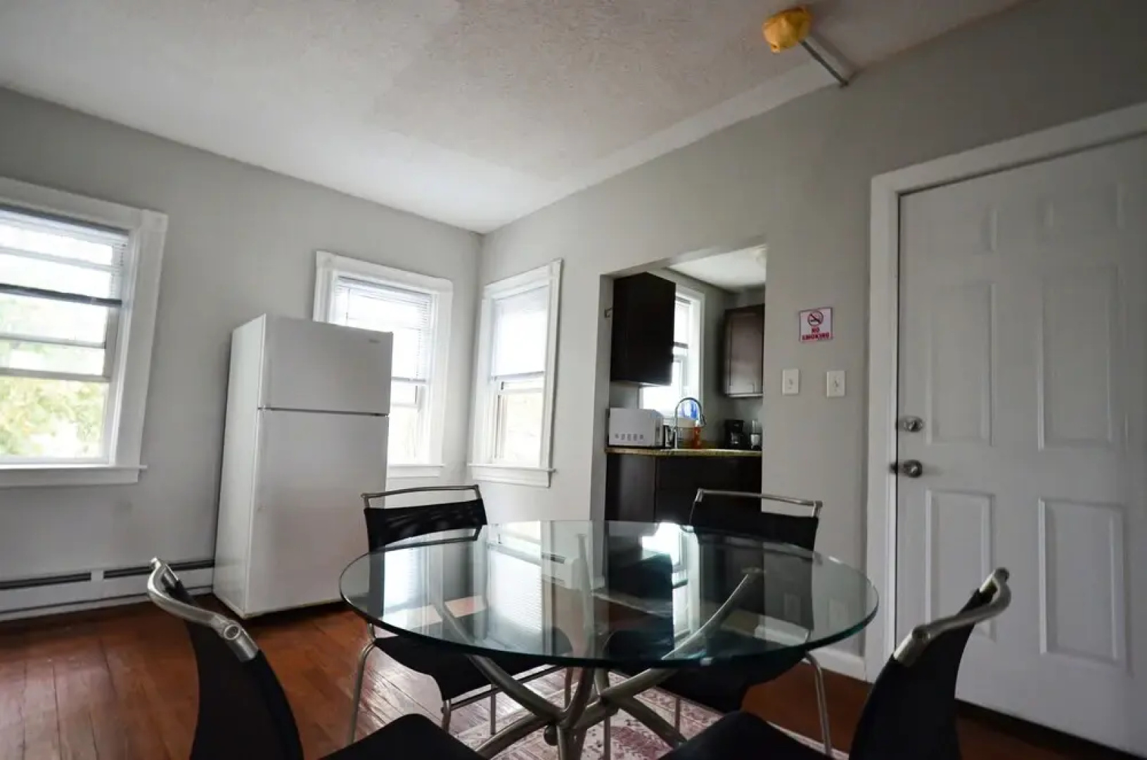 Modern2Bd Apartment