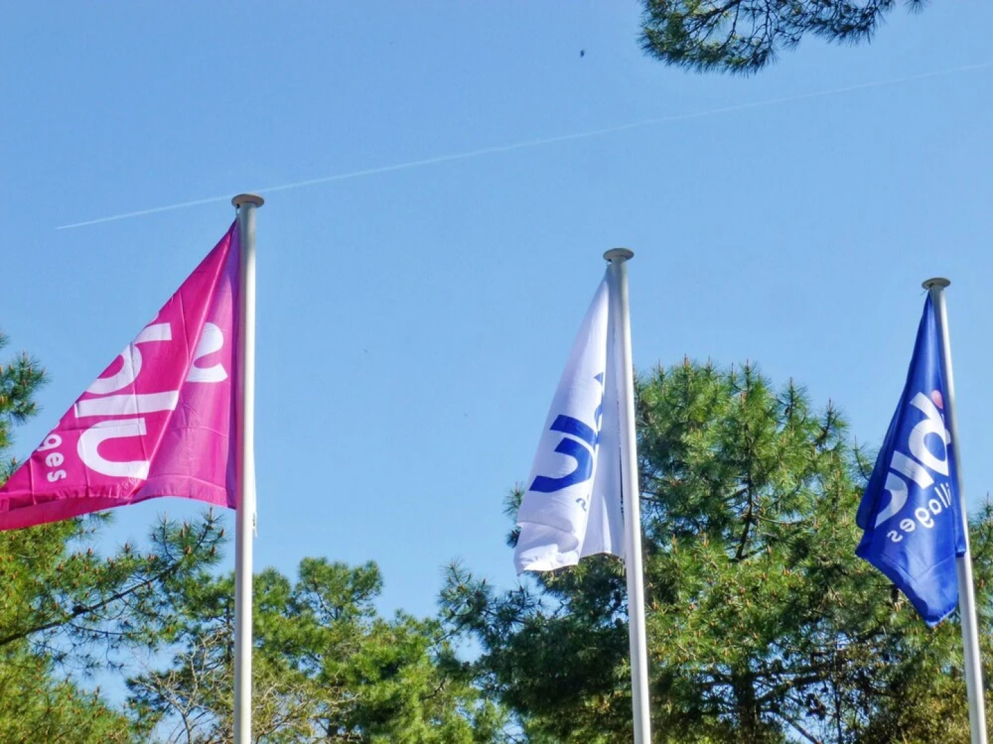 Bungalow With in La Palmyre With Pool Access and Furnished