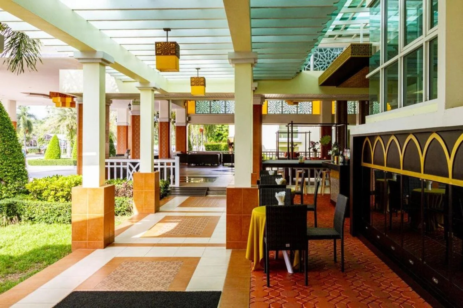 Krabi Front Bay Resort