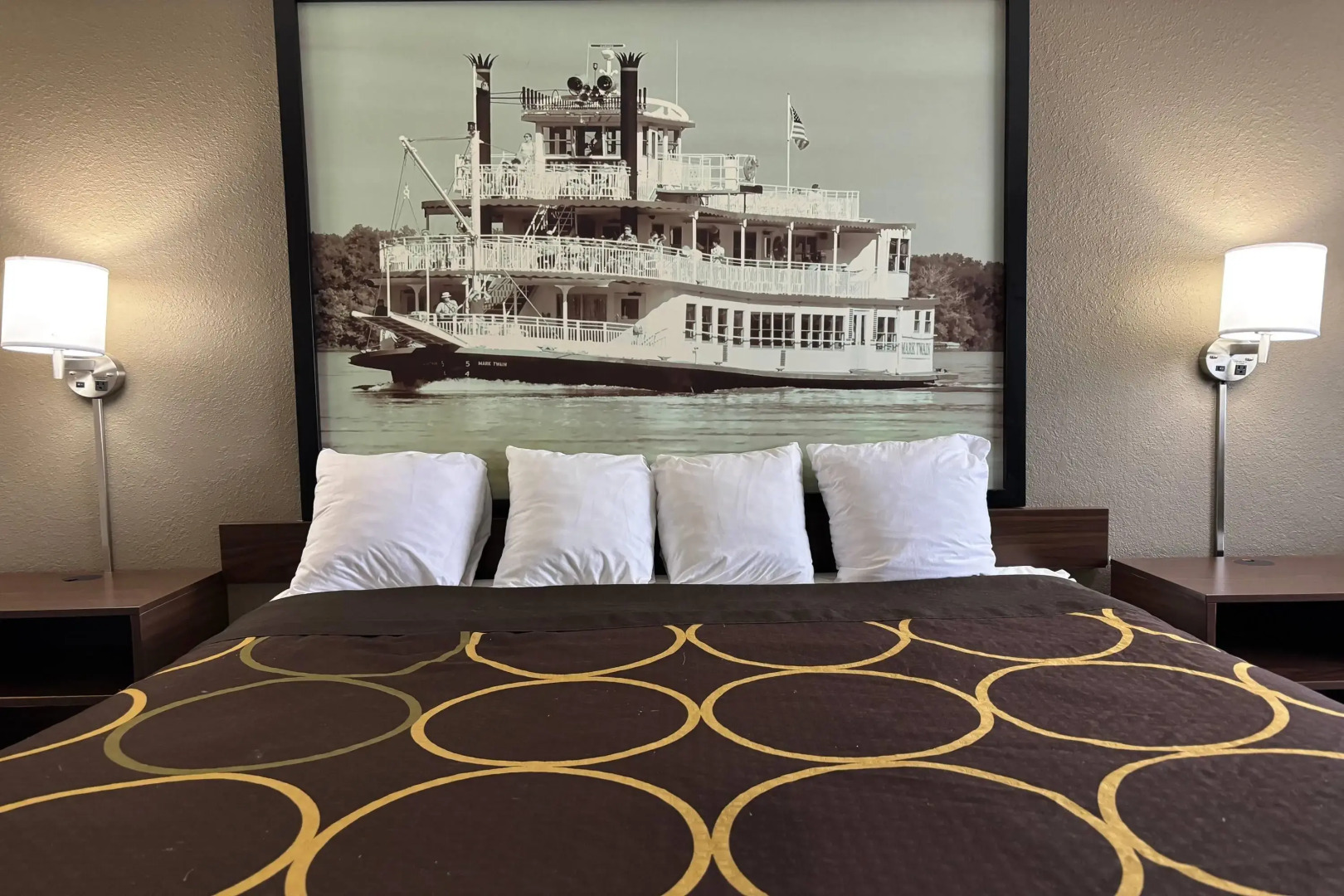 Super 8 by Wyndham Alton