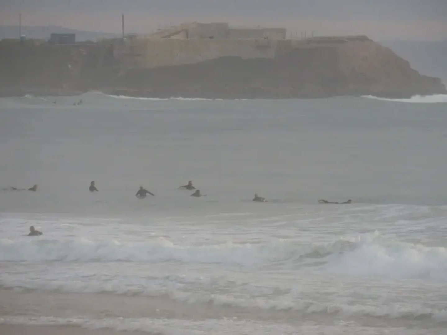 Supertubos Beach Hostel