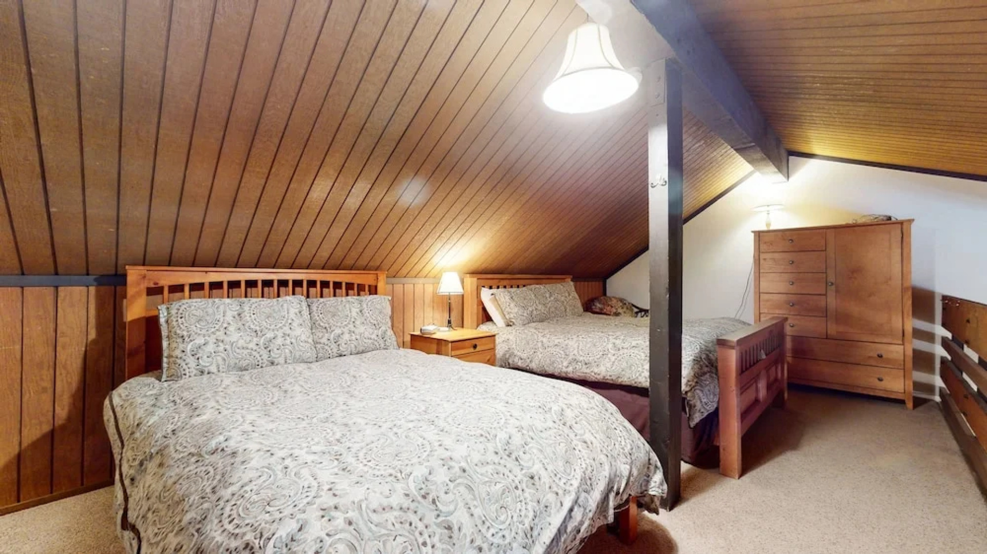 Sierra Manors 75 Cozy and Comfy Condo, On the Shuttle Route by Redawning