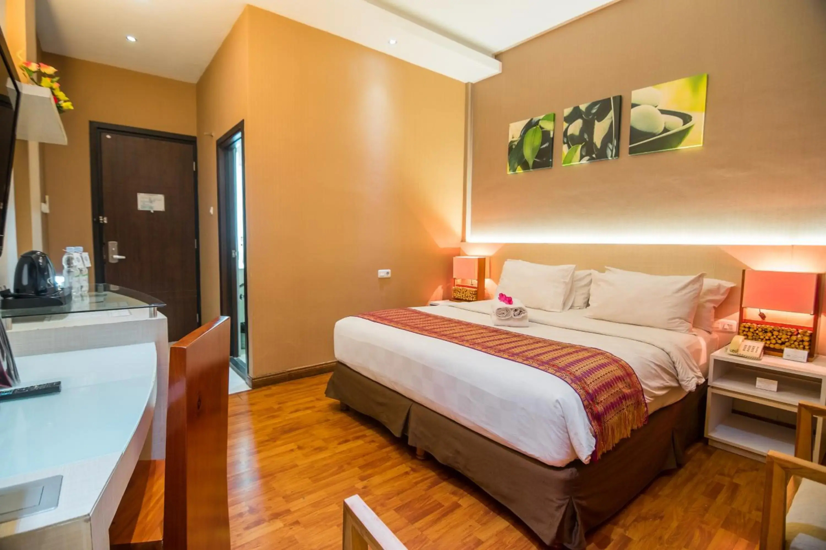 Ox Ville Hotel