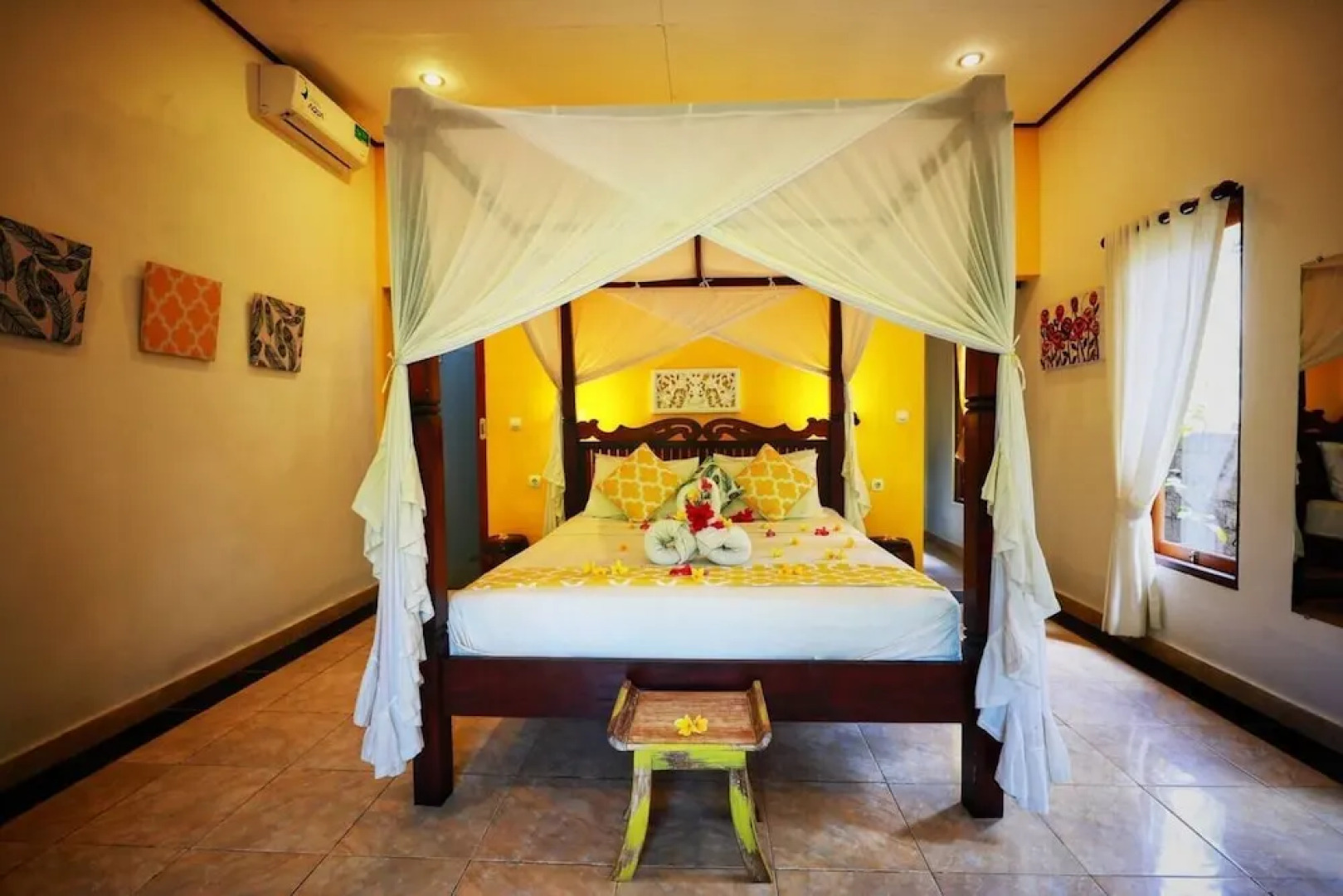 Kirana Homestay - Sunshine Bungalow