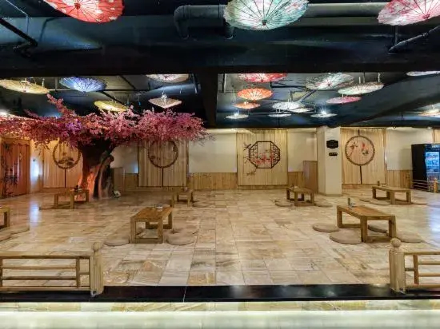 Grand Hyatt Hotel (Jinlianchuan Street Branch)