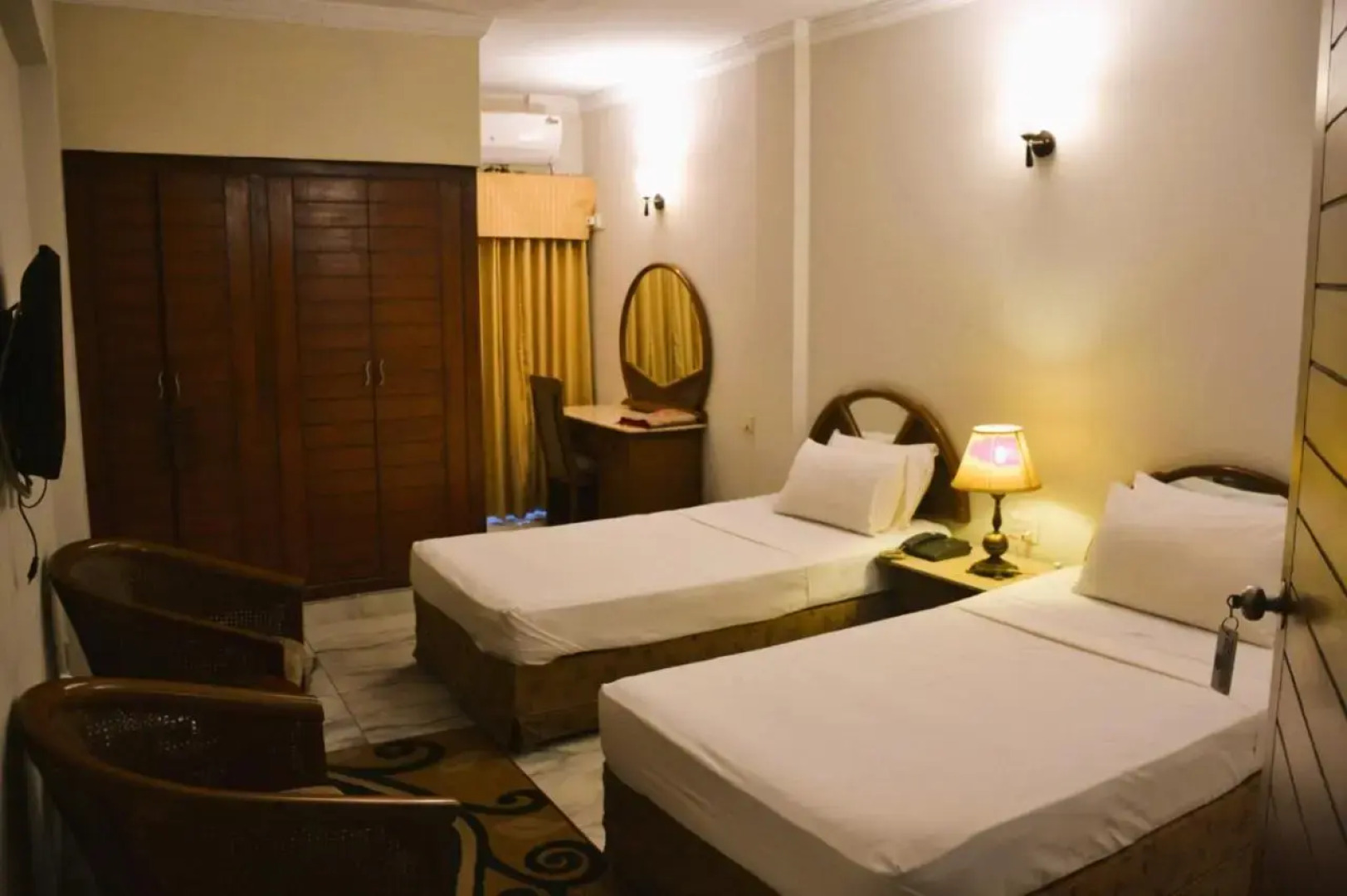 Pak Continental Hotel