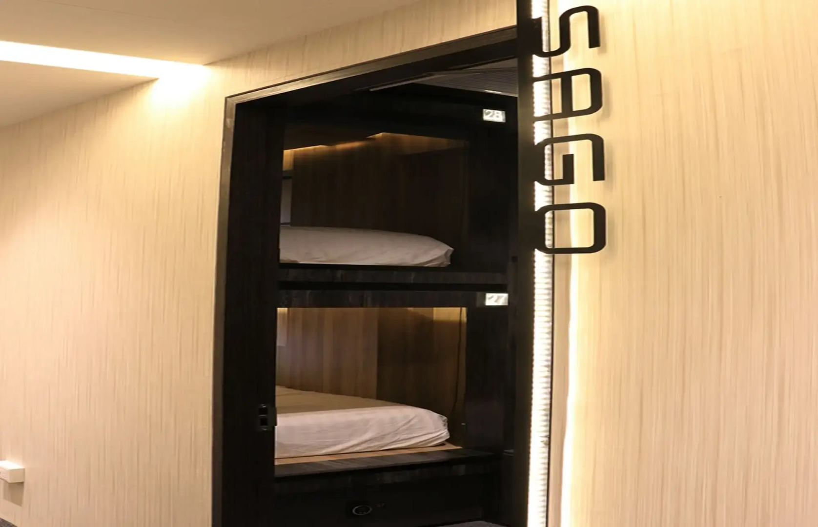 CUBE Boutique Capsule Hotel @ Chinatown