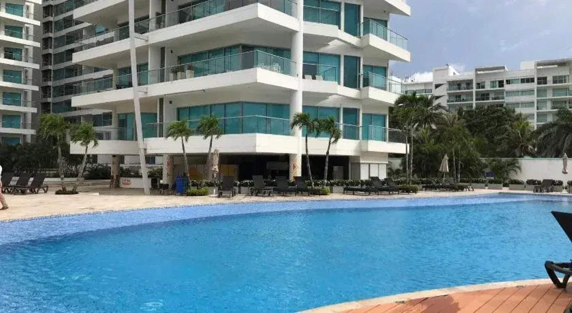 Edificio Seaway 935 ( Hotel Sonesta)