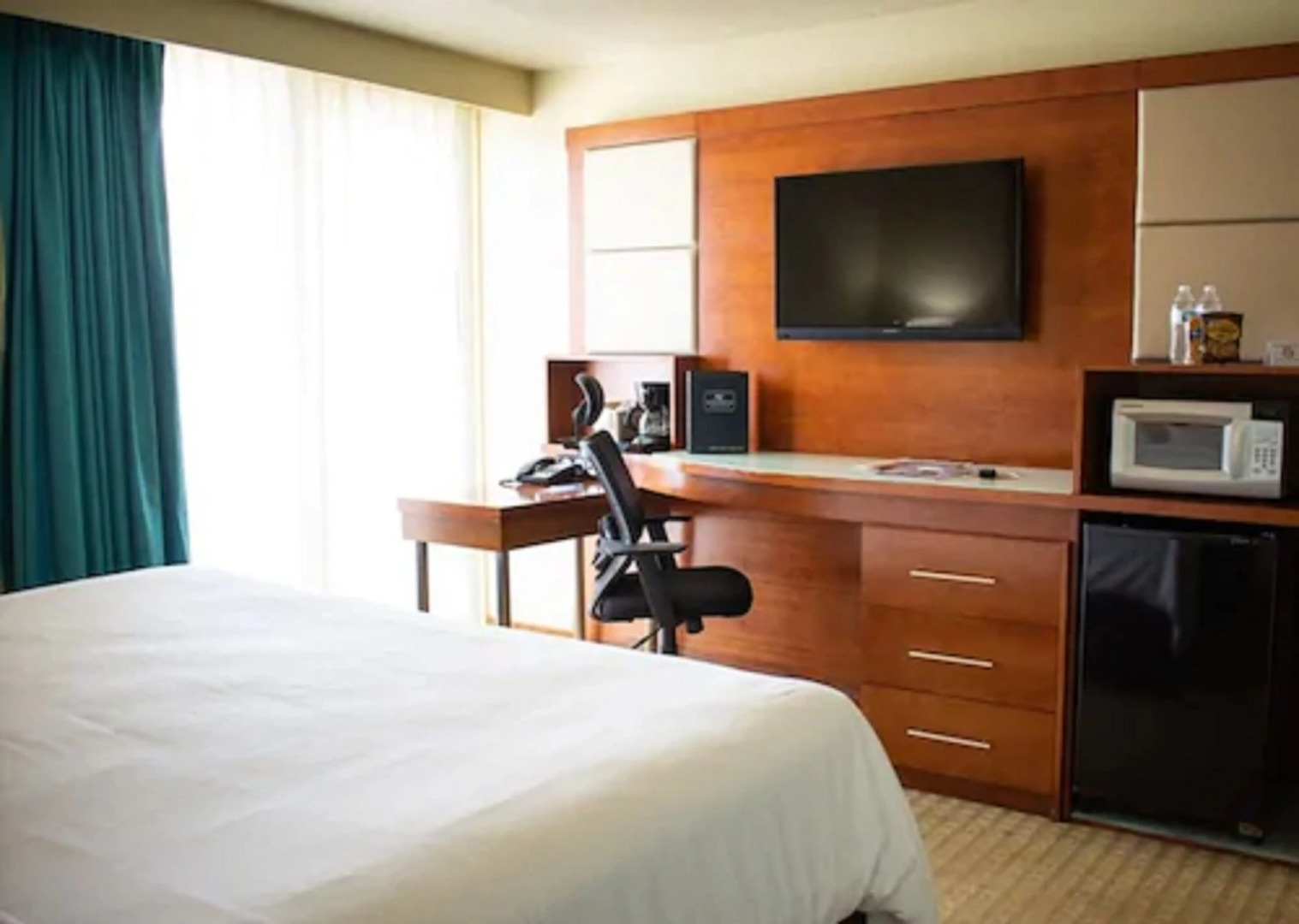 Punta Gorda Waterfront Hotel & Suites