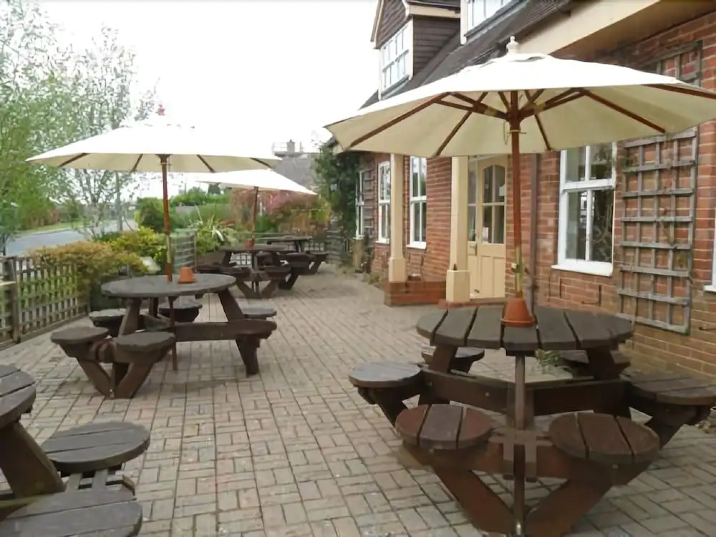 The Woodfalls Inn