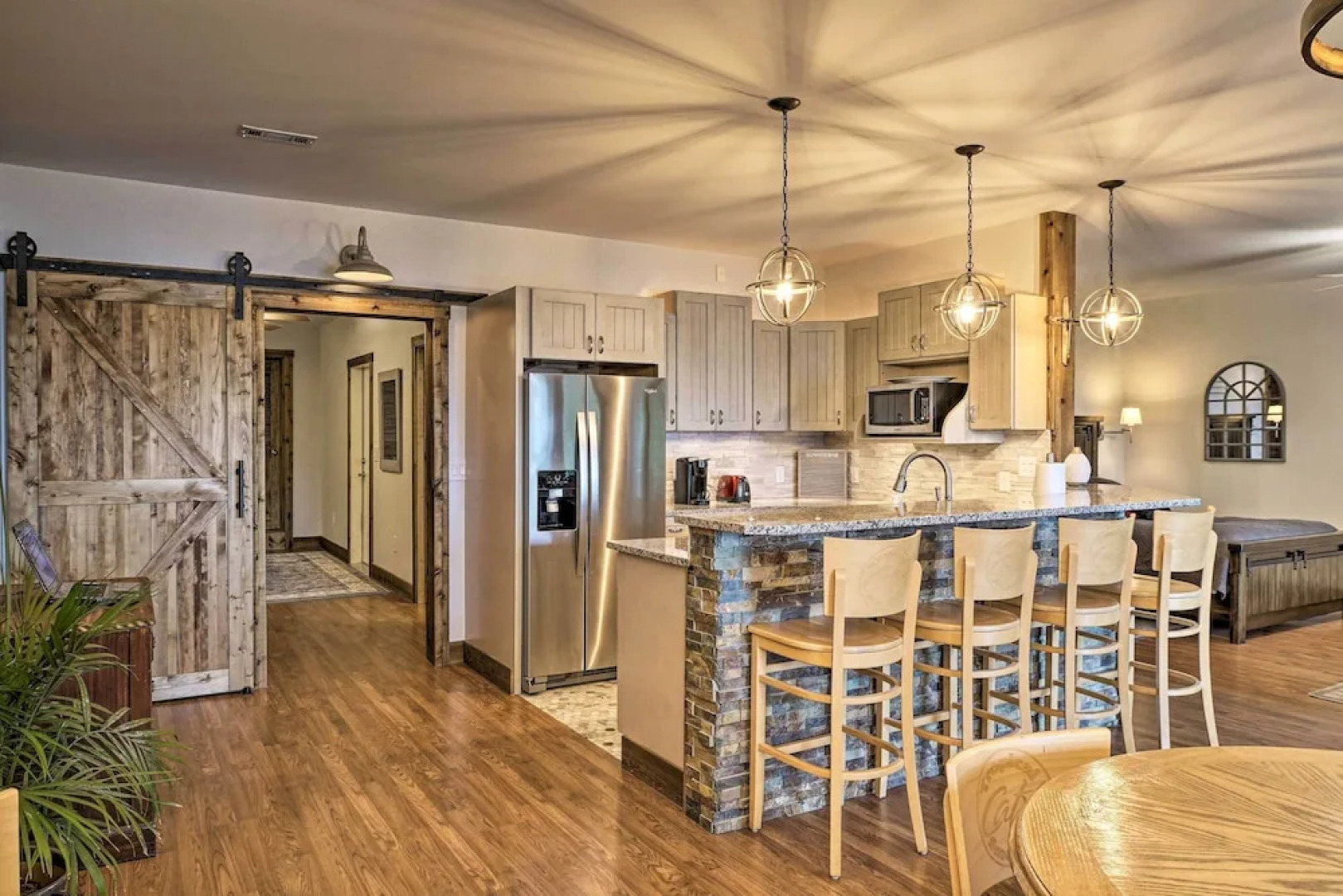 Beaver Lake Retreat w/ Lake Access & Fire Pit!