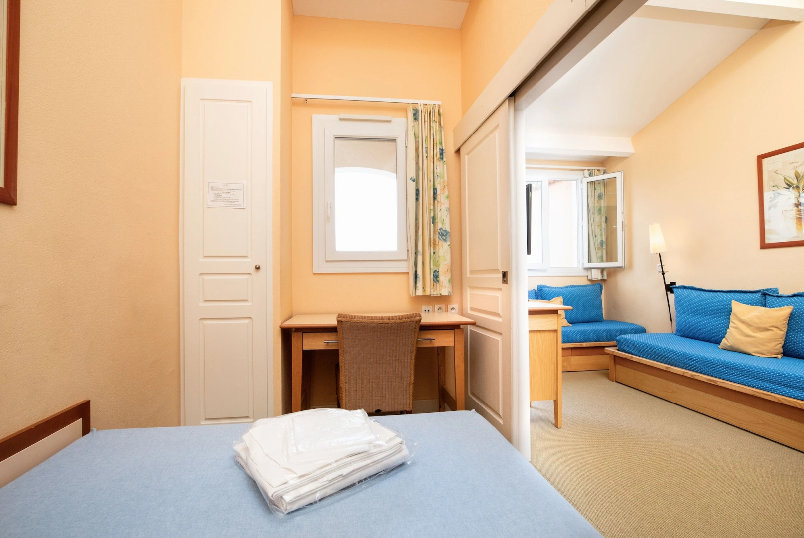 SOWELL Family Port Grimaud