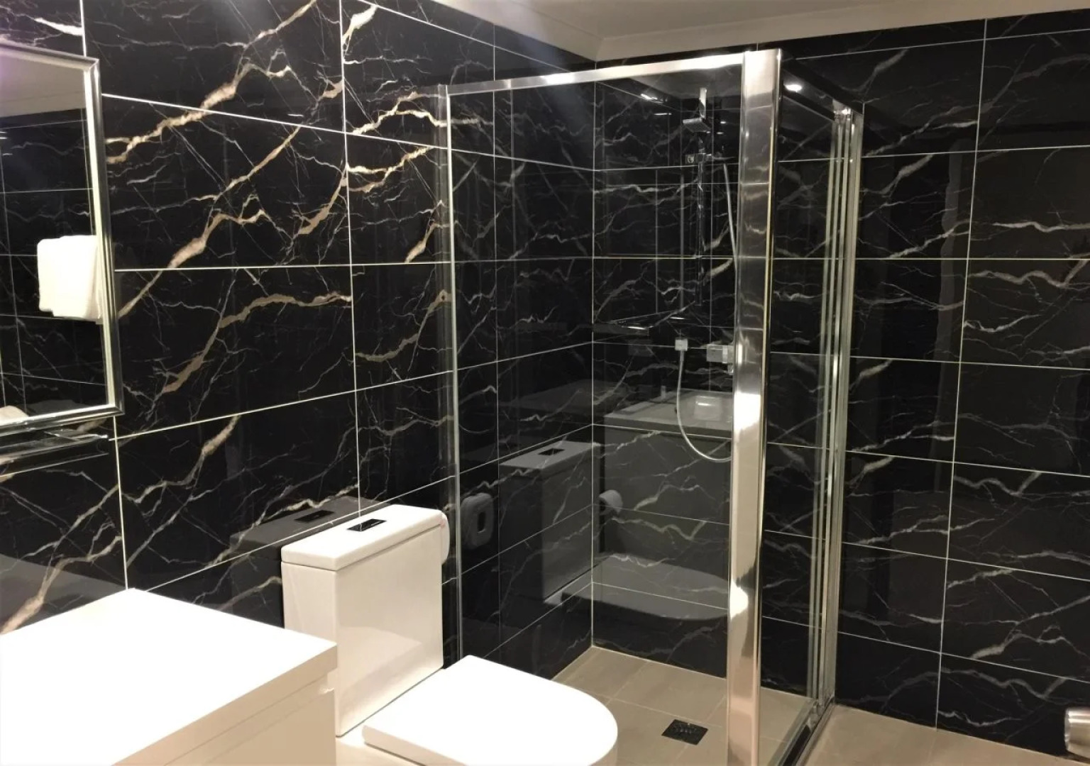 Mollymook Shored Hotel