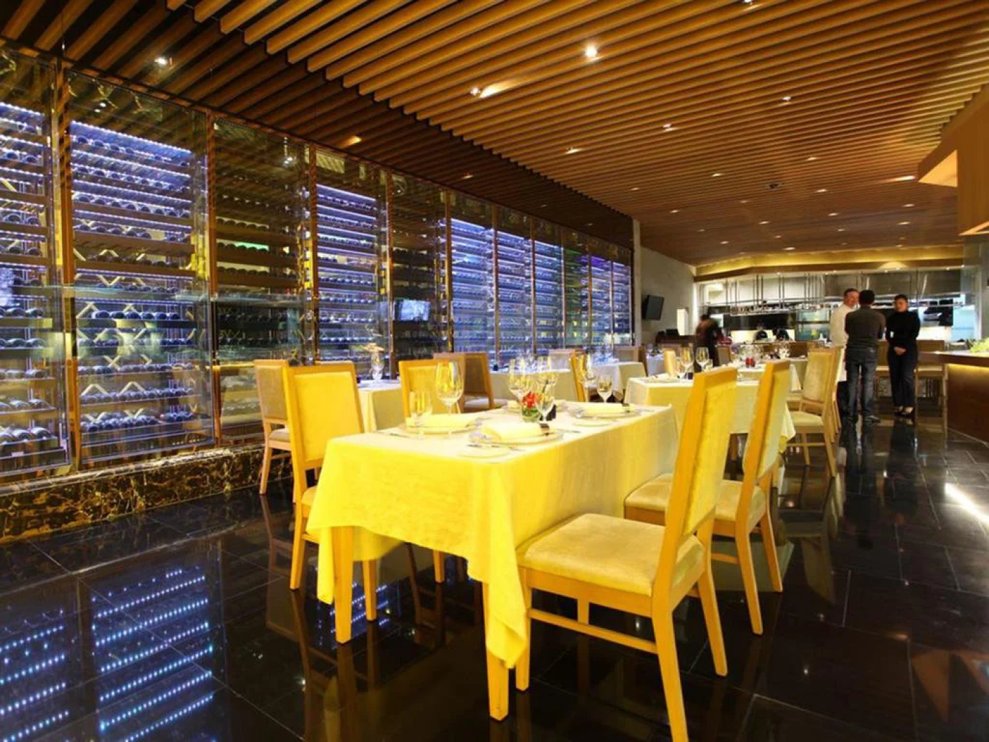 Maxims Tower