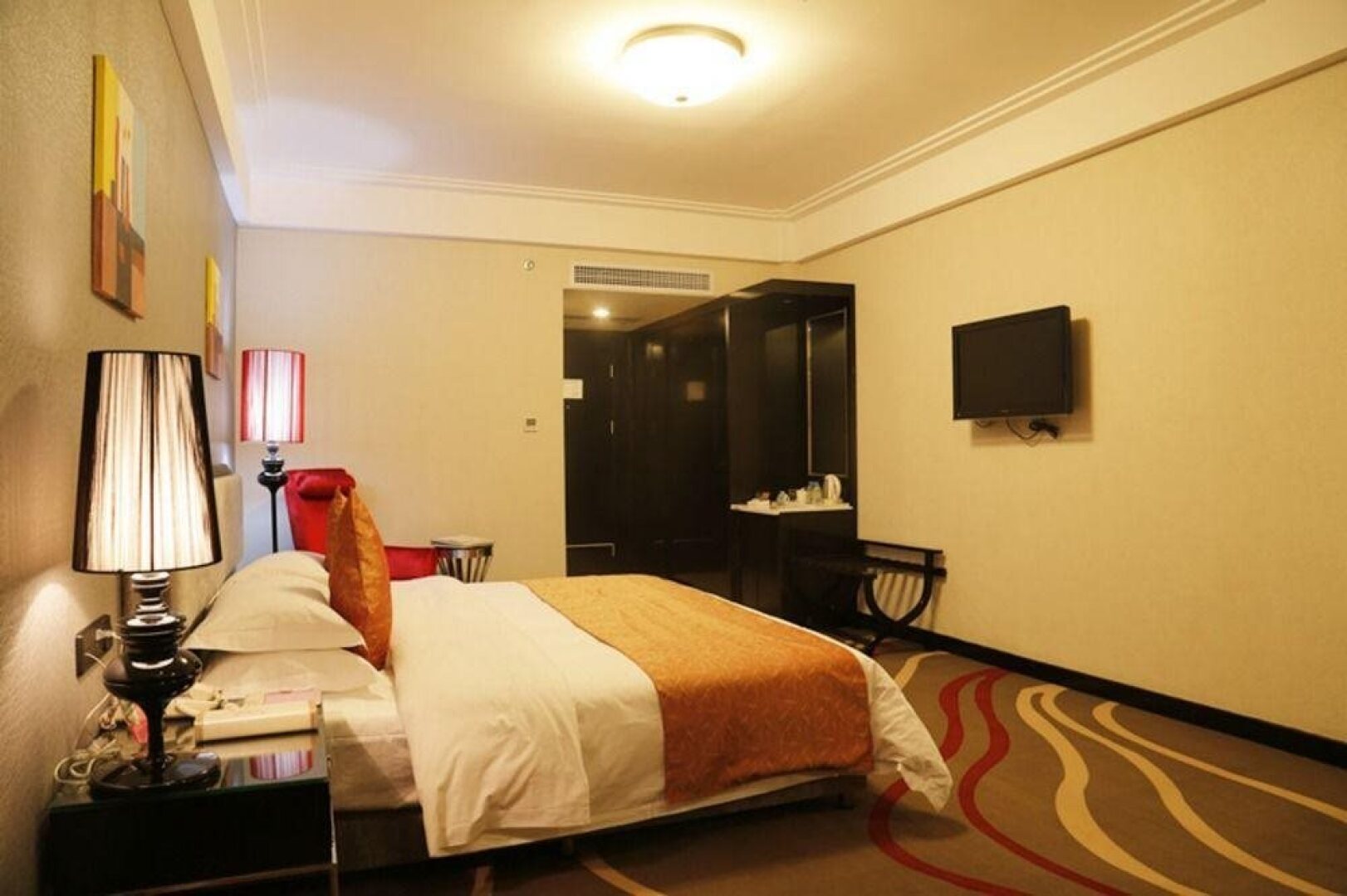 Wanlvcheng Platin Hotel