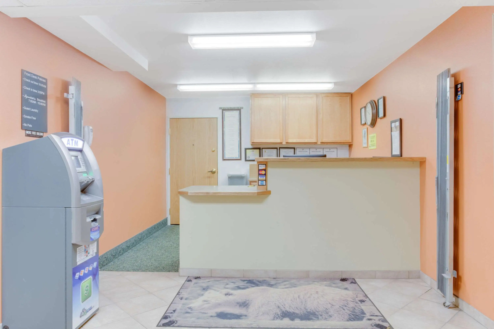 Super 8 by Wyndham Cooke City Yellowstone Park