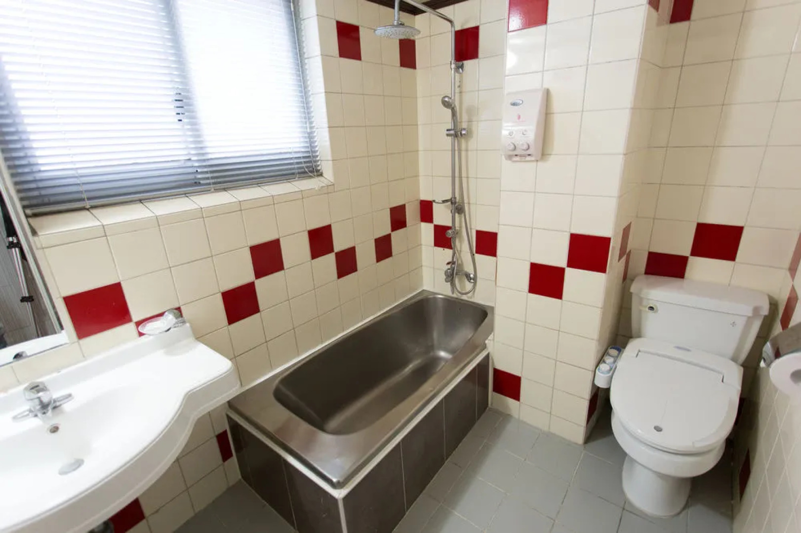 Jeonju Hansung Tourist Hotel