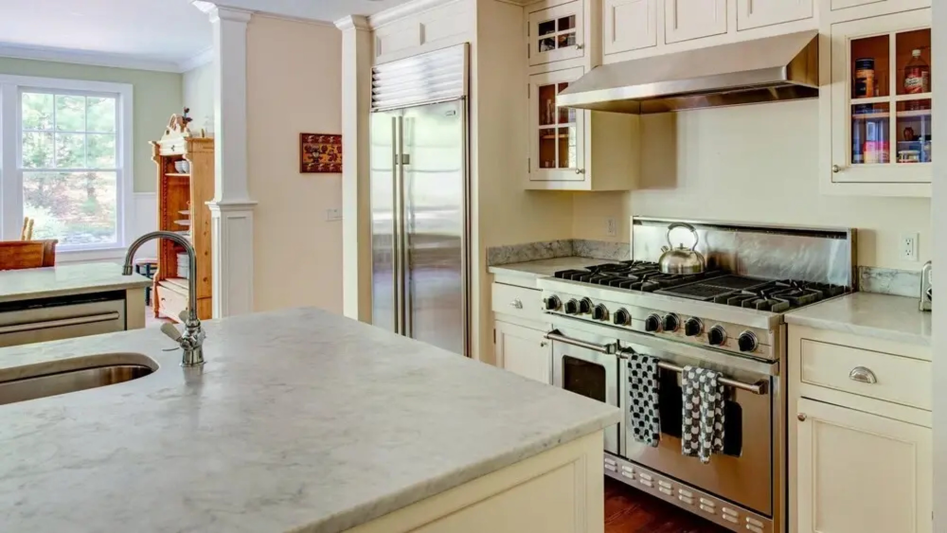 Traditional East Hampton Estate