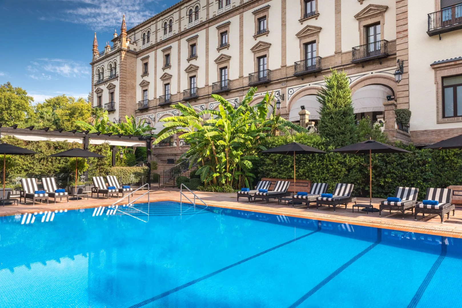 Отель Alfonso XIII, a Luxury Collection Hotel, Seville