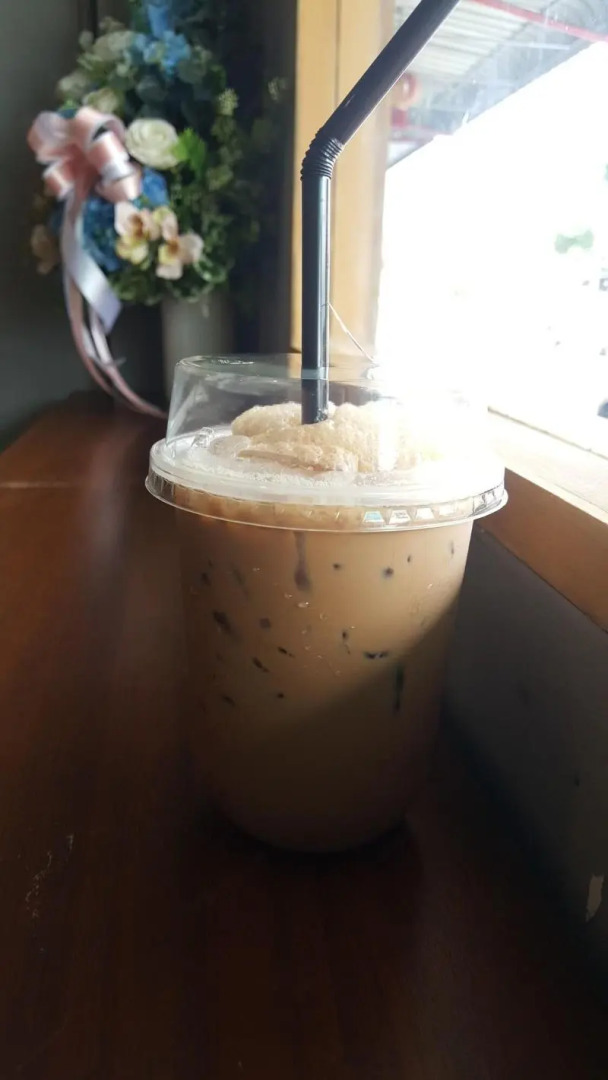 8 Sleepers Street Hostel