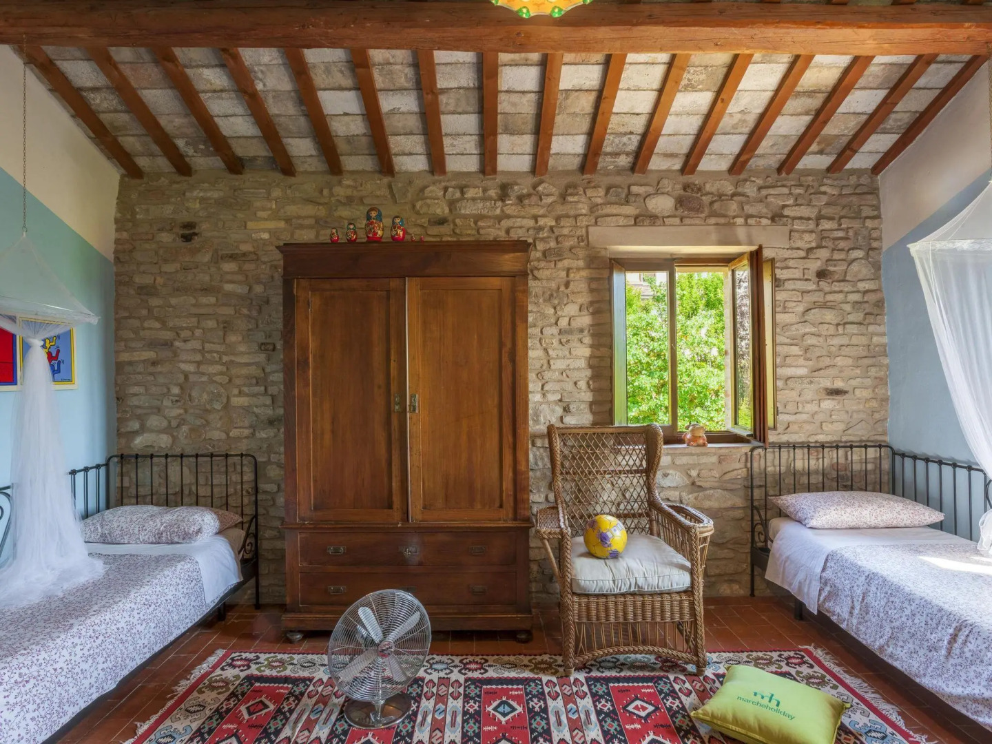 Mansion in Vallefoglia With Pool and Panorama