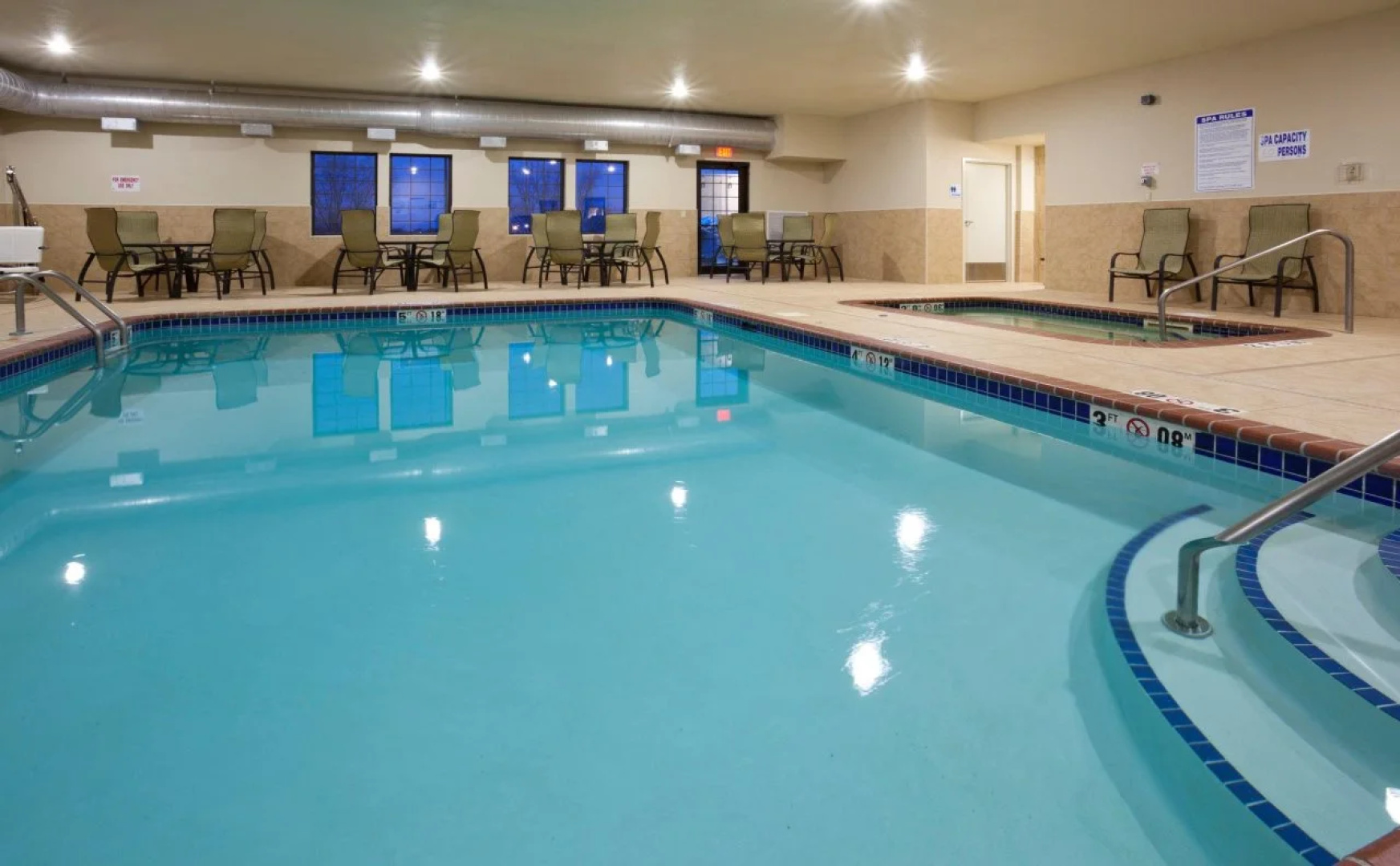 Holiday Inn Express & Suites Willmar by IHG