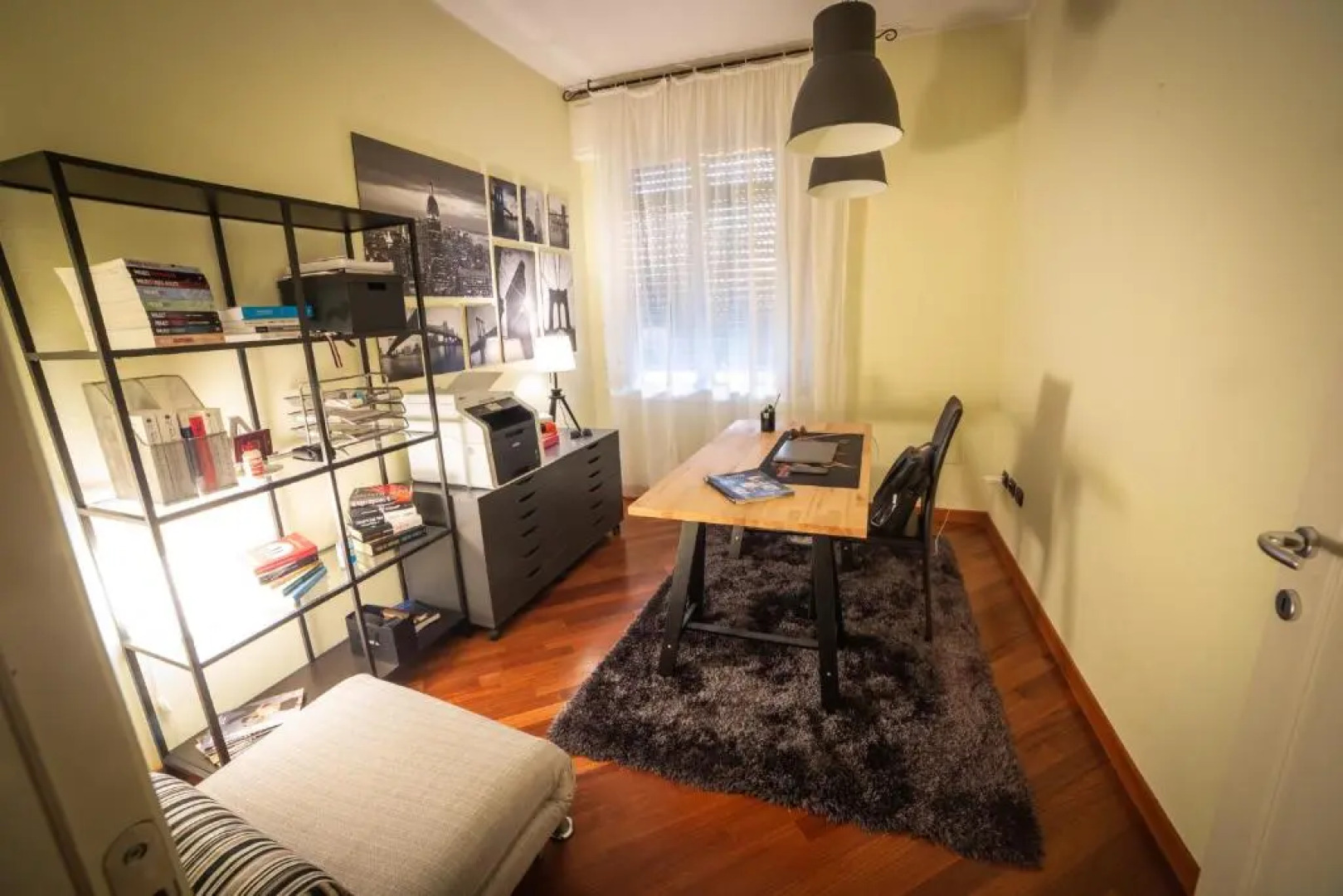 Cinematic Modern Flat, 100 mt da Ospedale