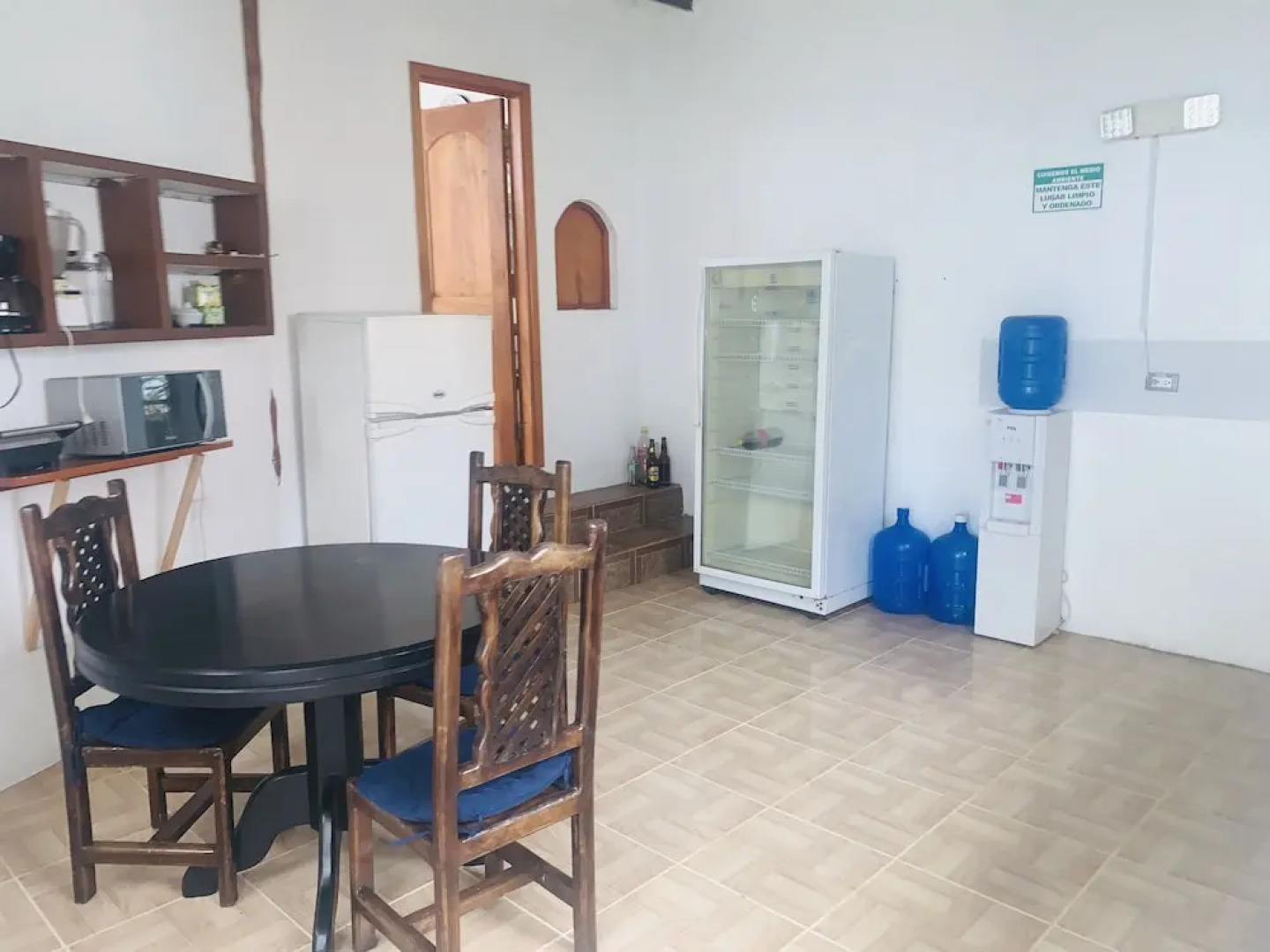 White House Galapagos