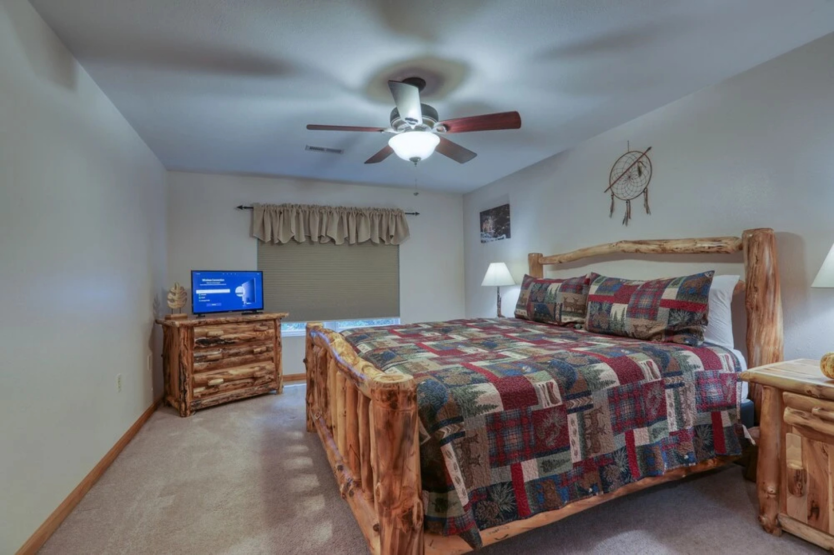 Smoky Mountain Getaway 3 Bedroom Cabin by RedAwning