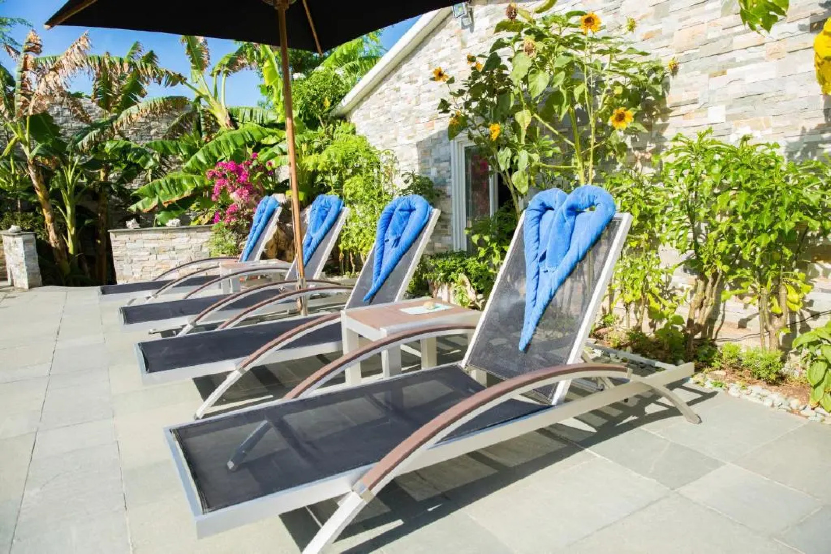 Kokomo Botanical Resort - Caribbean Family Cottages