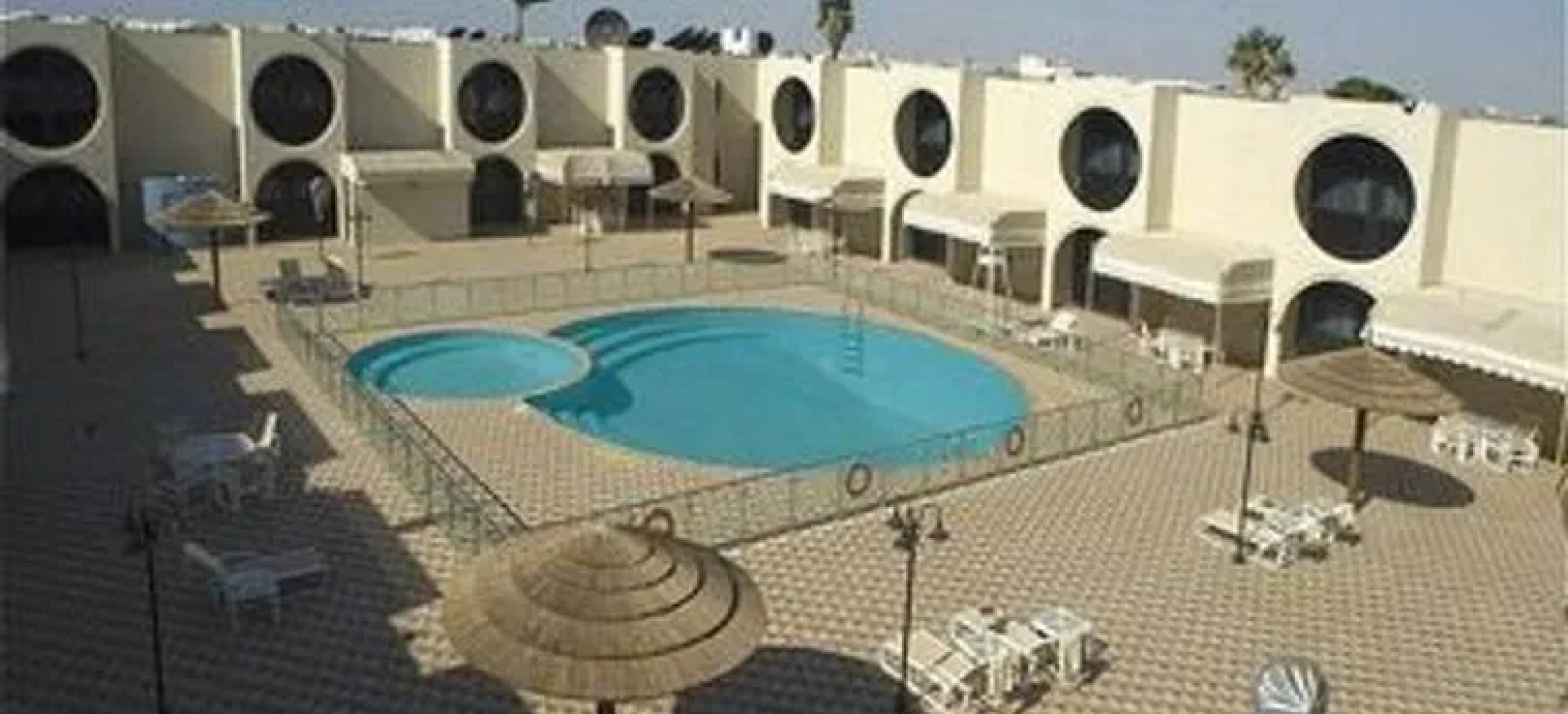 Hotel Holiday Inn Radhwa