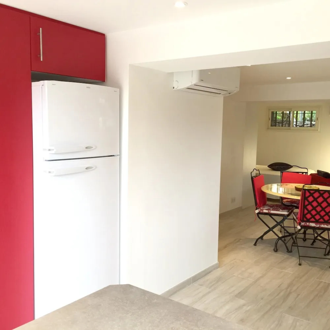 Studio in Vence, With Wonderful City View, Private Pool, Enclosed Gard