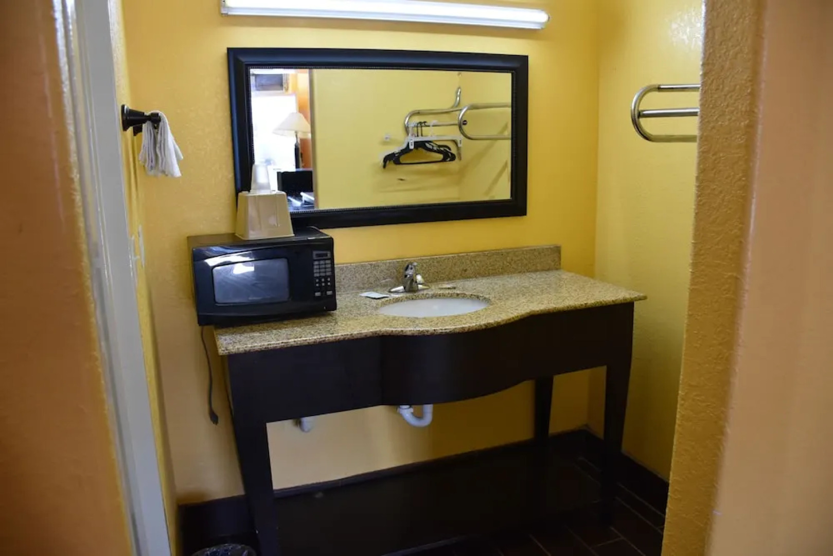 Corinth Inn & Suites