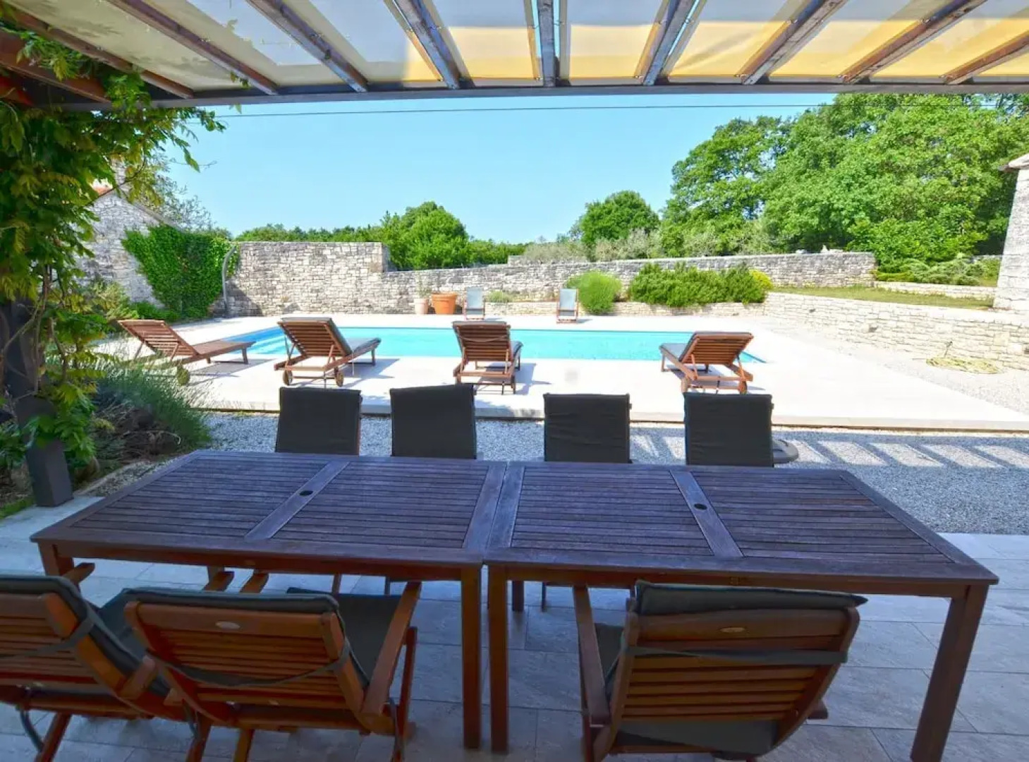 Majestic Rustical Kanfanar Villa With Pool