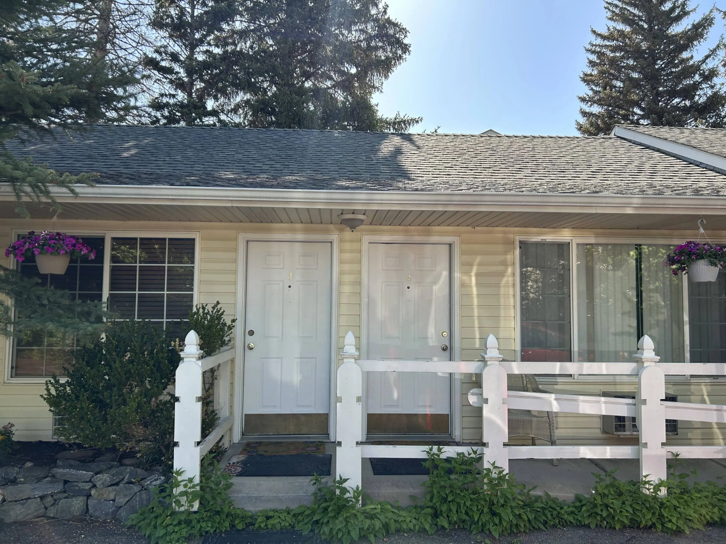 Columbine INN