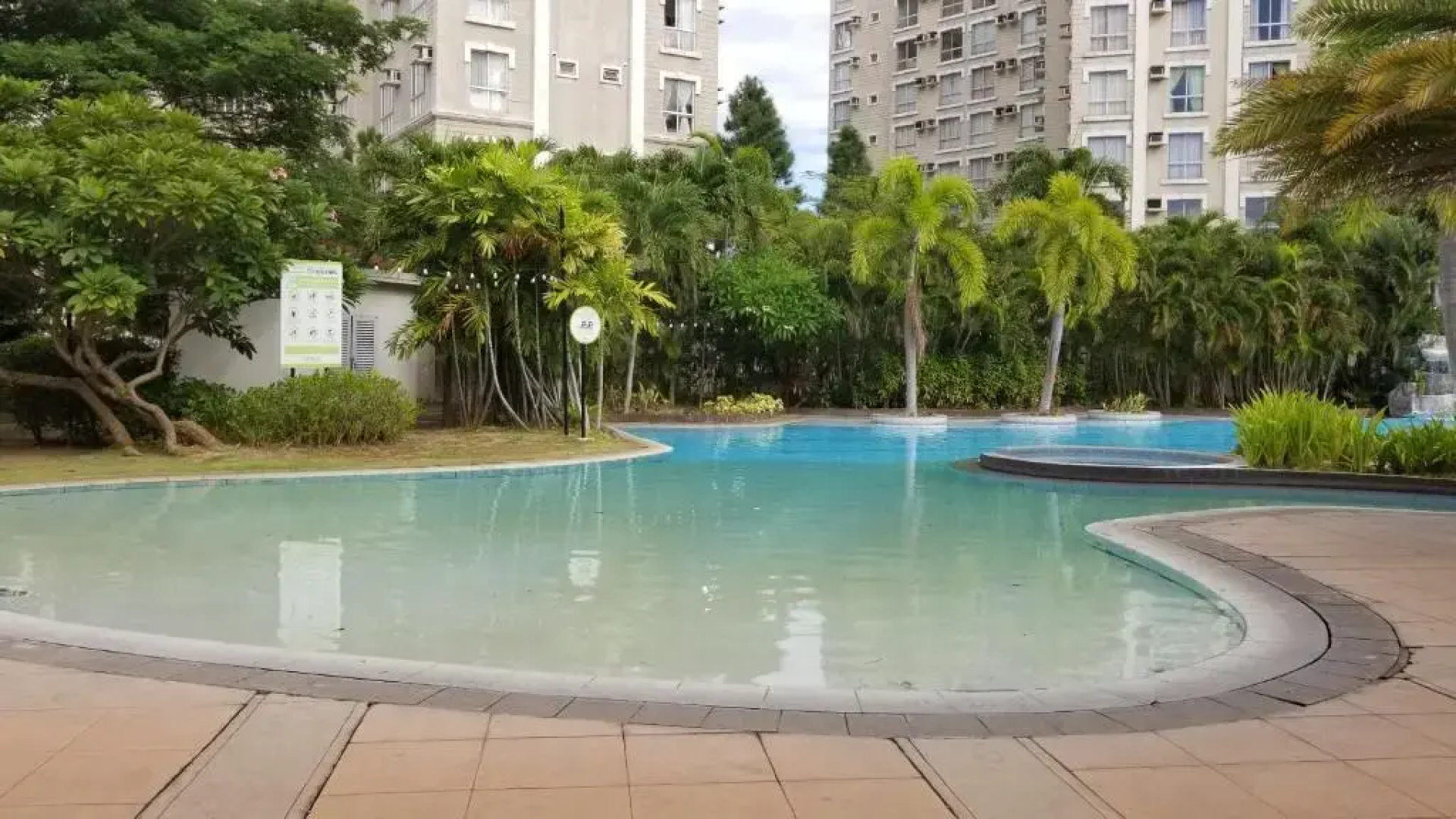 Presidio lakefront 2 bedroom staycation
