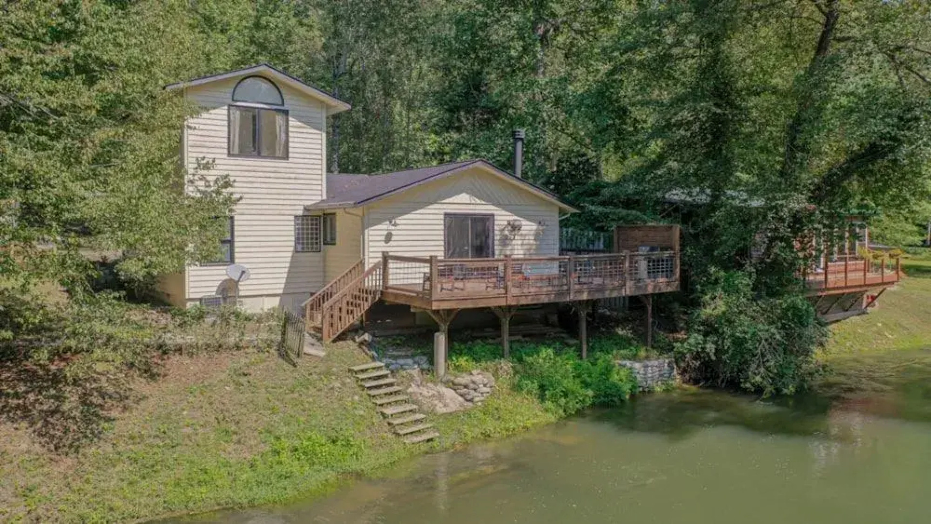 Rivers Edge by Escape to Blue Ridge