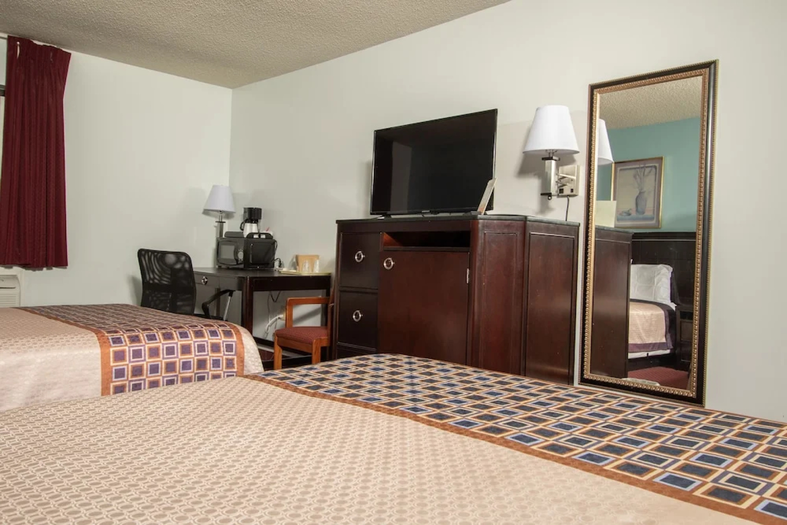 Eastbrook Inn