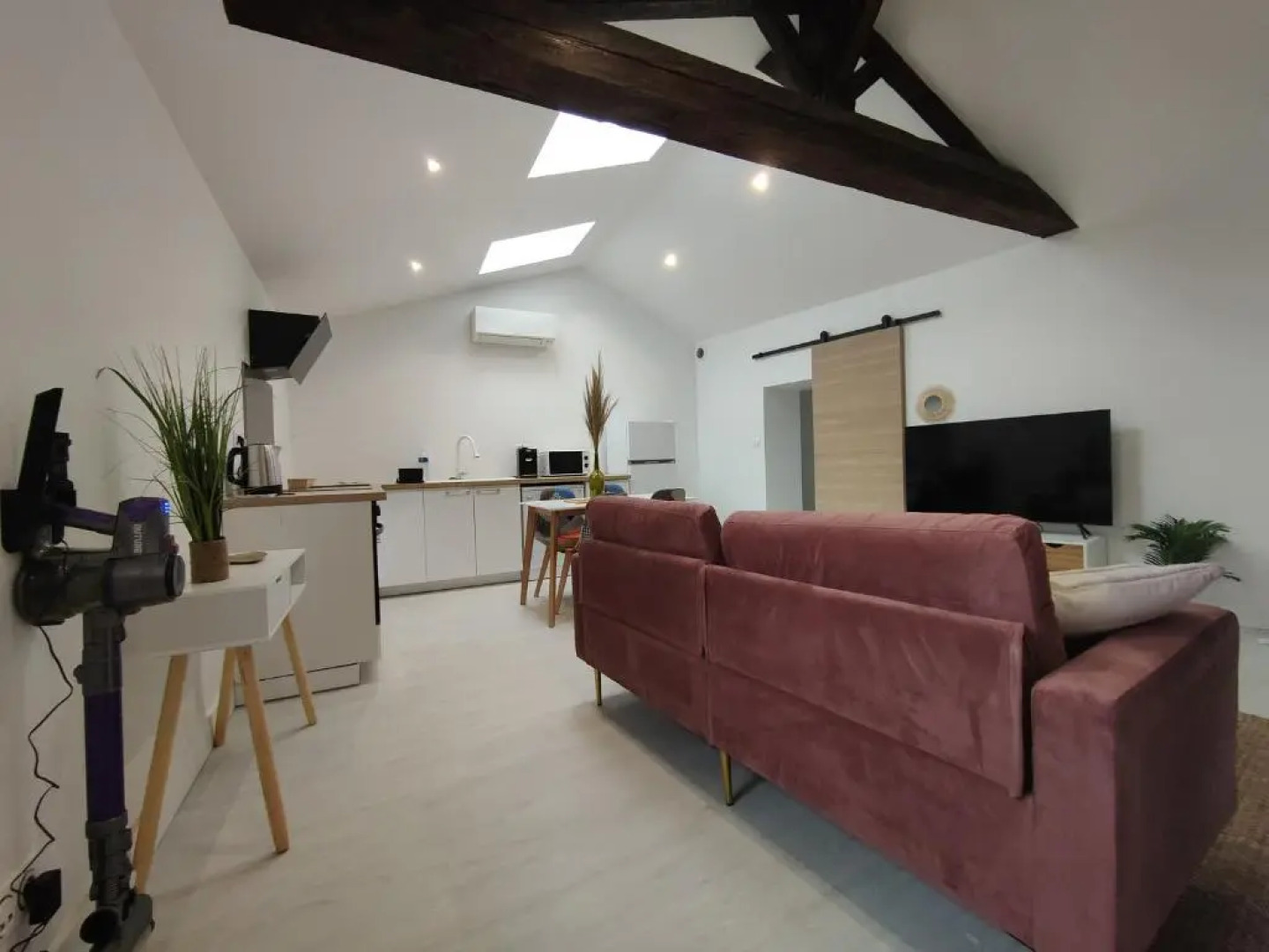 Bon Encontre, Allee de la Vierge