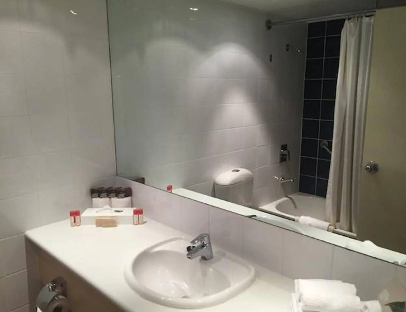 Outback Hotel & Lodge