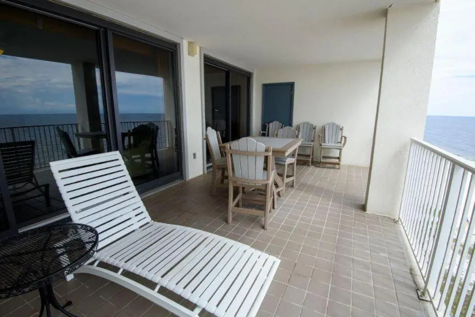 Windward Pointe 904 by RedAwning