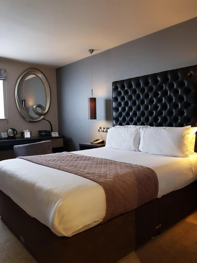 The Enniskillen Hotel and Motel