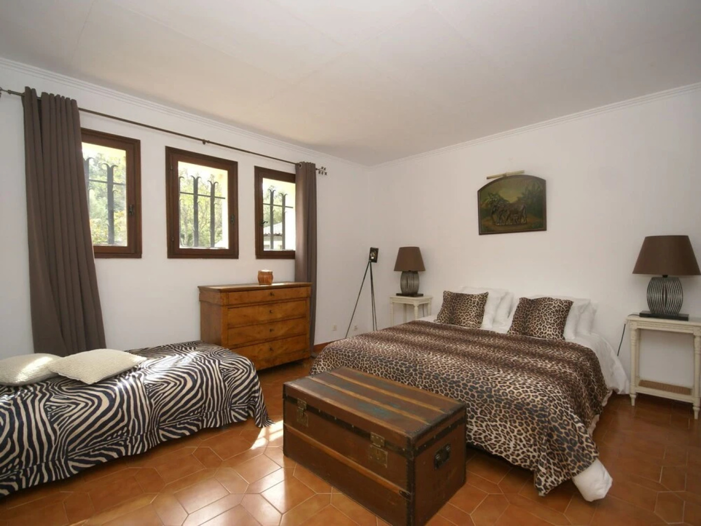 Top! Villa With Heated Jacuzzi, Private Pool, Large Lawn and Outdoor Kitchen