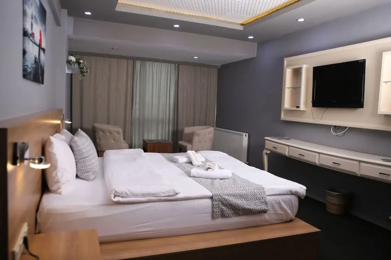 Lily Airport Otel