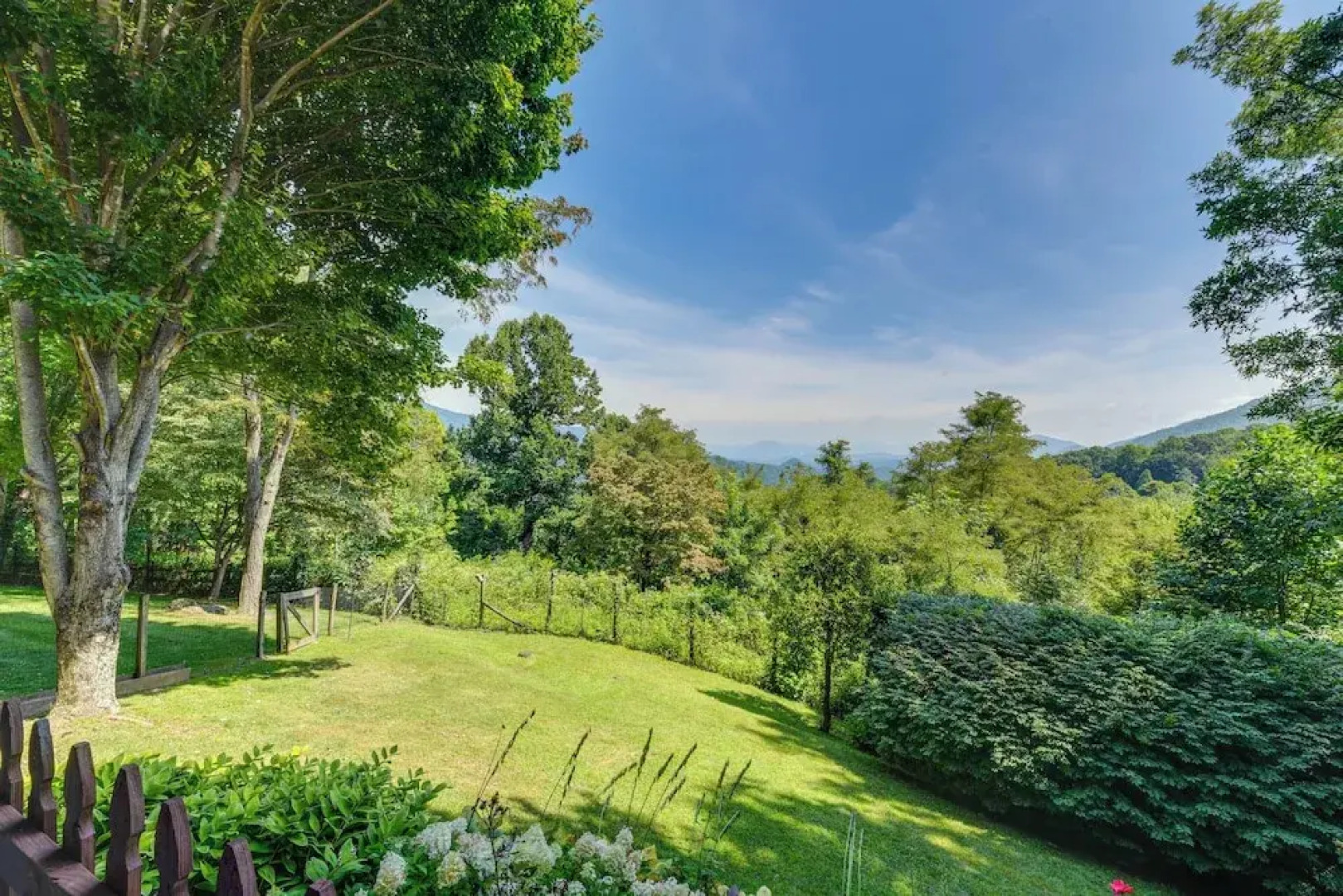 Pet-friendly Waynesville Retreat w/ Hot Tub!