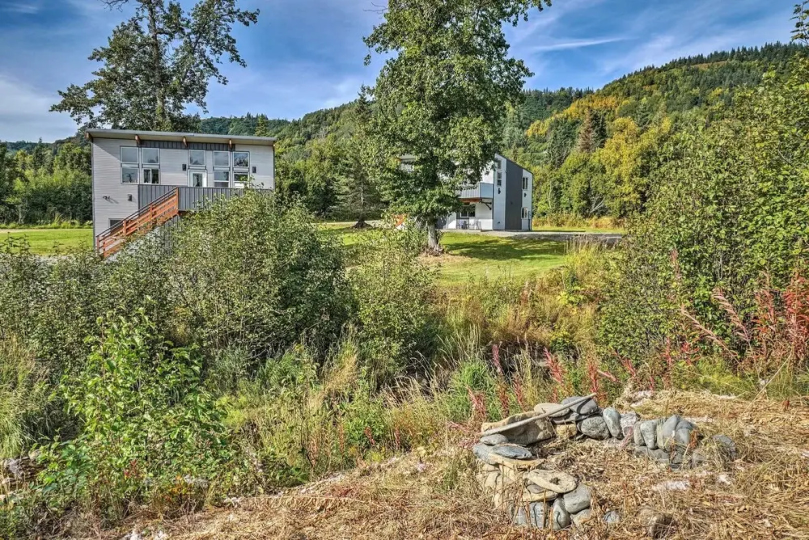 Pet-friendly Duplex w/ Northern Lights Aurora View