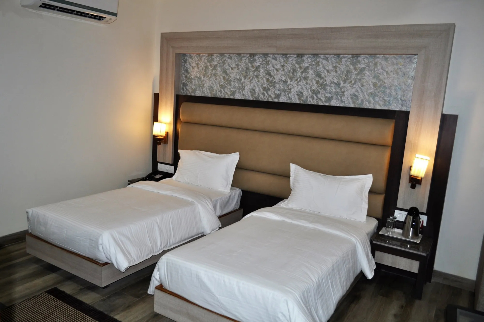 Hotel Continental Blue