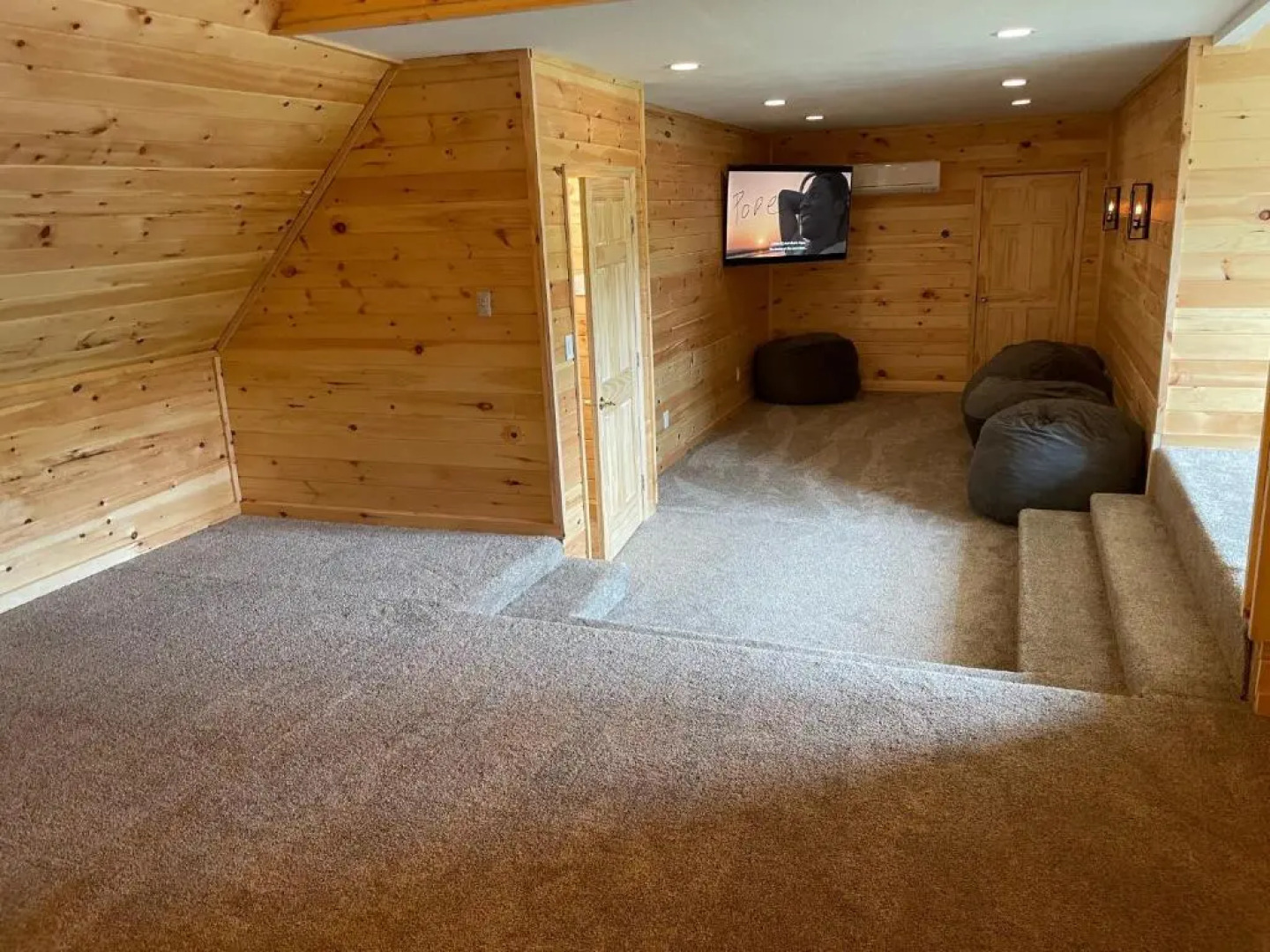 Smokie Mountain Lake House