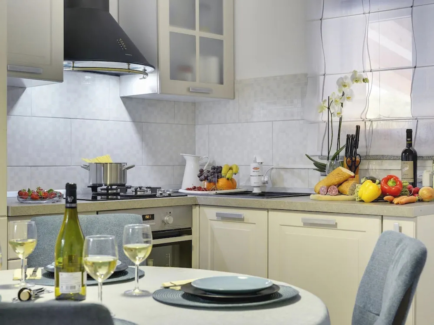 Detached House With Private Pool Near the Coast